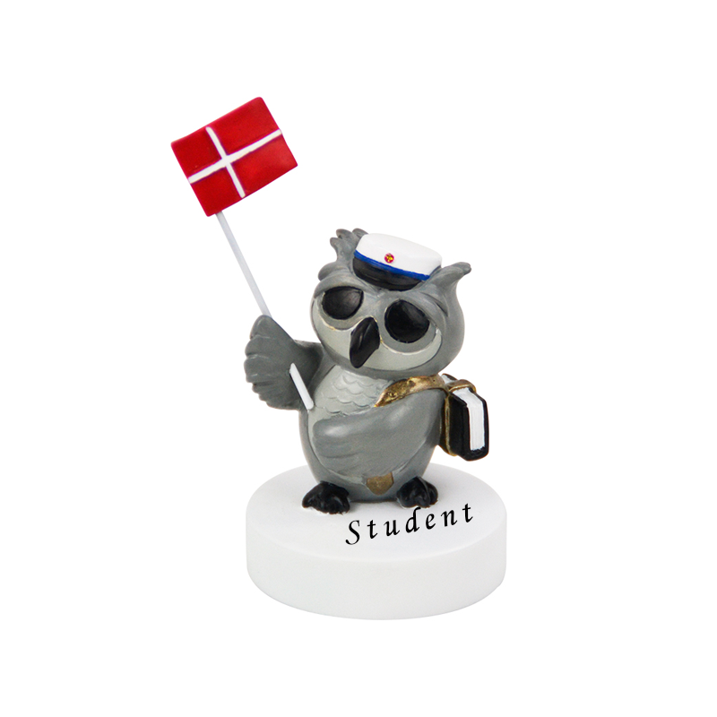 Kids by Friis Ugle med taske og blå studenterhue
