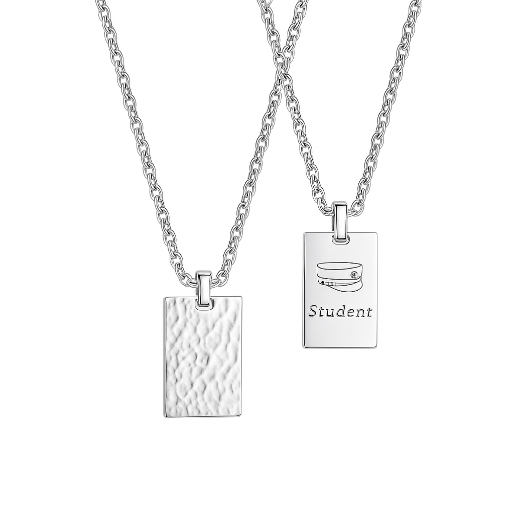 Student Dogtags med hamret overflade stål inkl. kæde