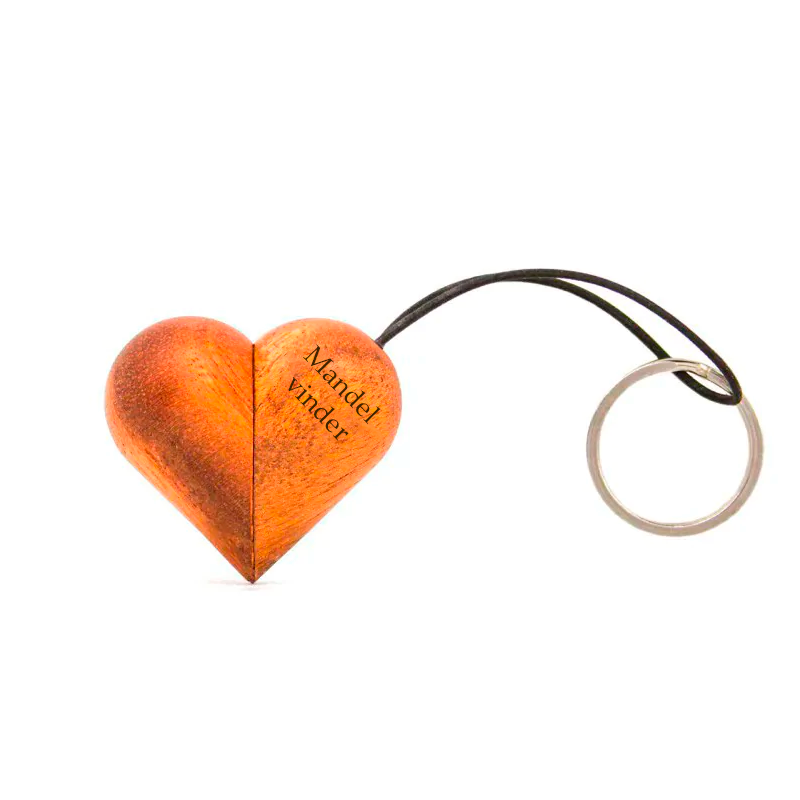 Fablewood - Hjerteformet nøgleophæng ( Mandelgave )