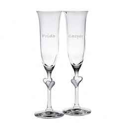 Champagneglas med hvide hjerter på stilk - perfekt til bryllup