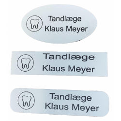 Navneskilt til tøj hvid med...