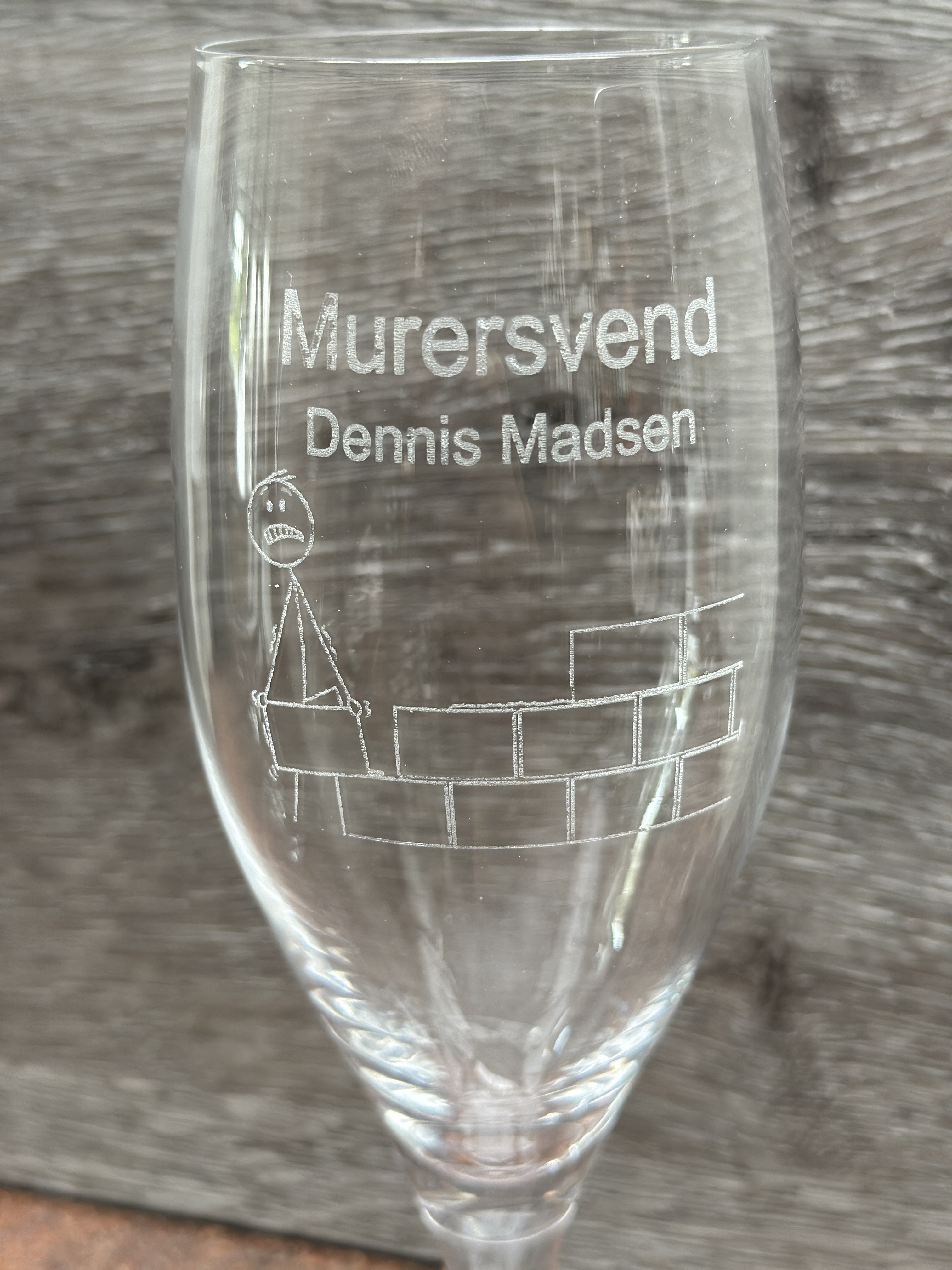 Ølglas til udlært murer